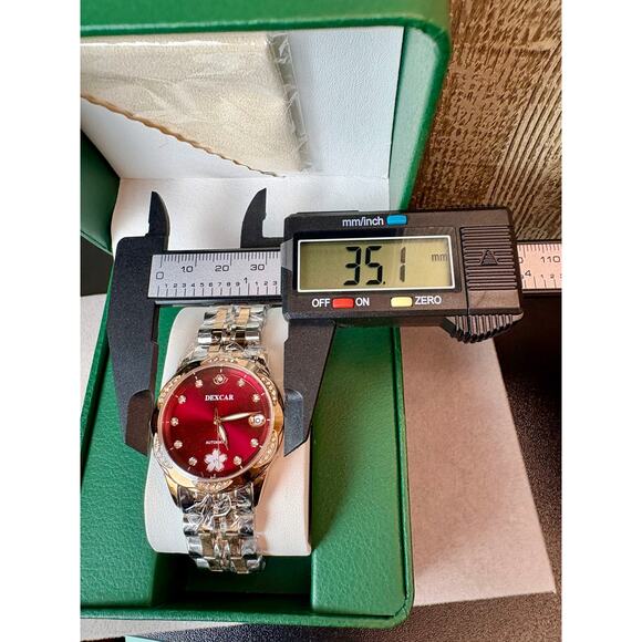 NWT Stunning 2-Toned Moissanite Self-Wind Watch w/ Red Face - Picture 6 of 11